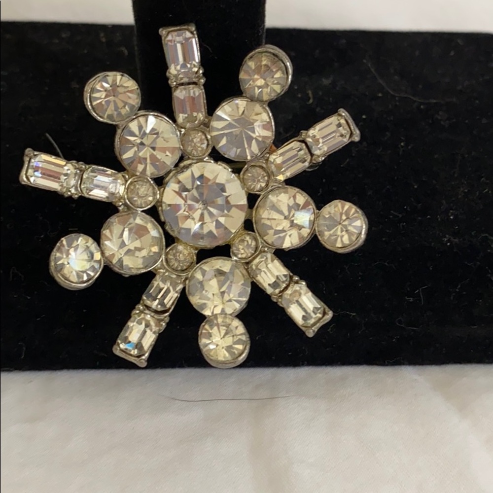 Vintage crystal brooch